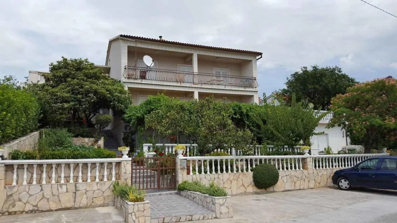 Leo Room 2 Nv - Room For 2-3 Persons With Bathroom, Balcony Novi Vinodolski 0*,  Croatia