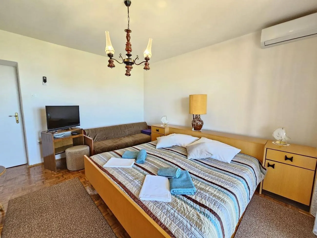 Leo Room 2 Nv - Room For 2-3 Persons With Bathroom, Balcony نوفي فينودولسكي