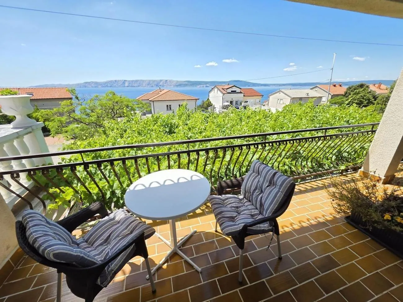 Leo Room 2 Nv - Room For 2-3 Persons With Bathroom, Balcony Novi Vinodolski